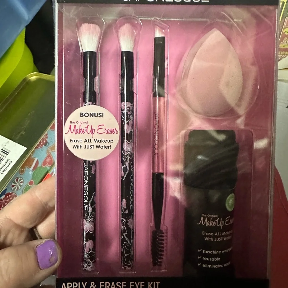 Japonesque Makeup‎ Eraser Kit